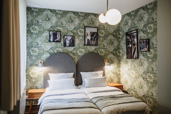 Room 45 of 134