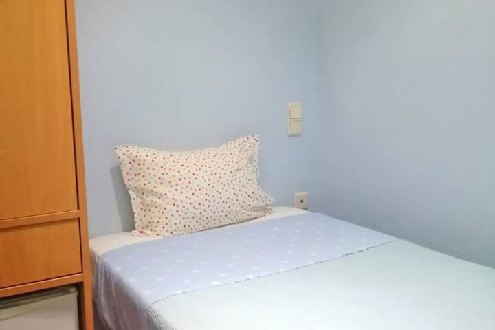 Room 25 of 81