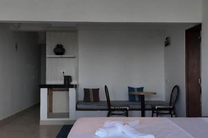 Room 17 of 50