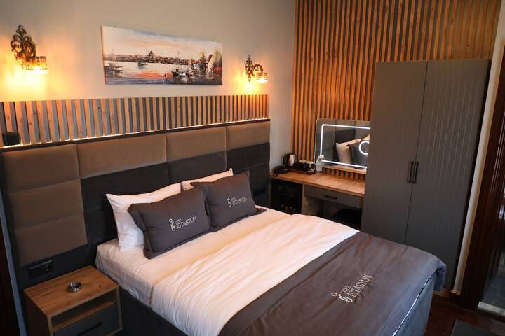 Room 54 of 118