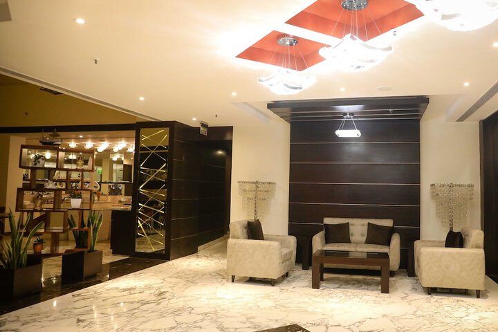 Guest Lobby