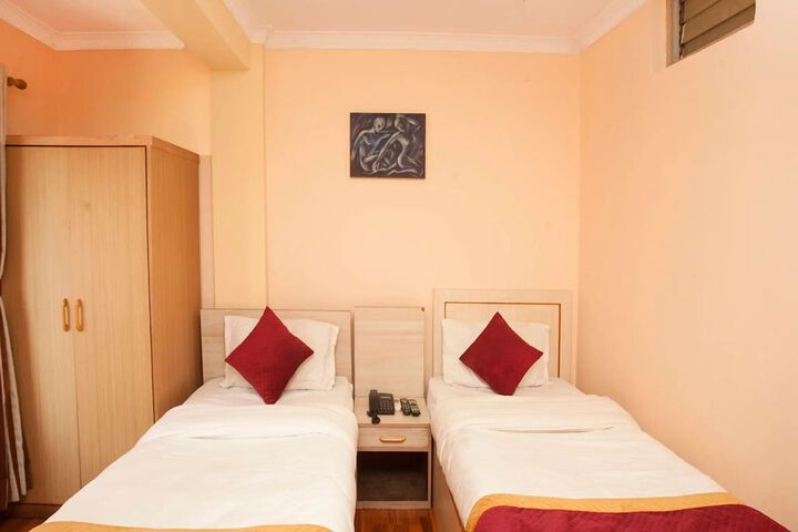 Room 2 of 24