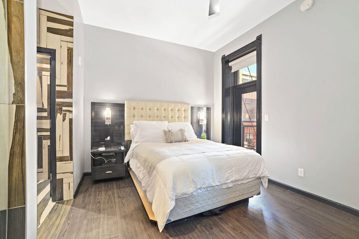 Room 22 of 53