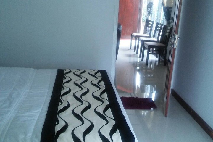 Room 14 of 25