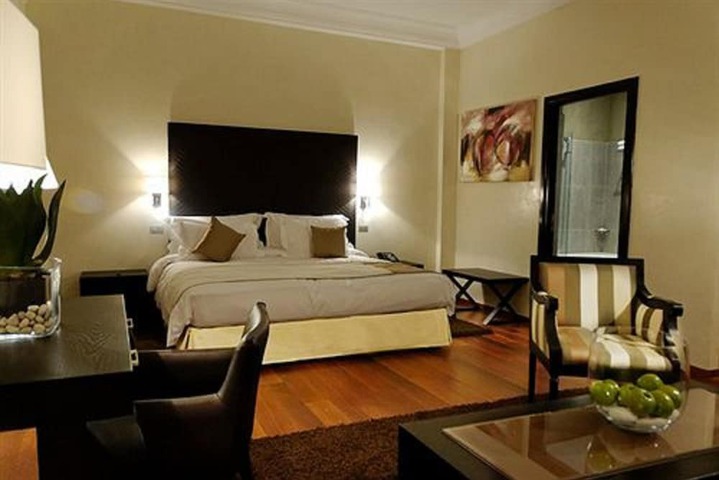 Room 16 of 49