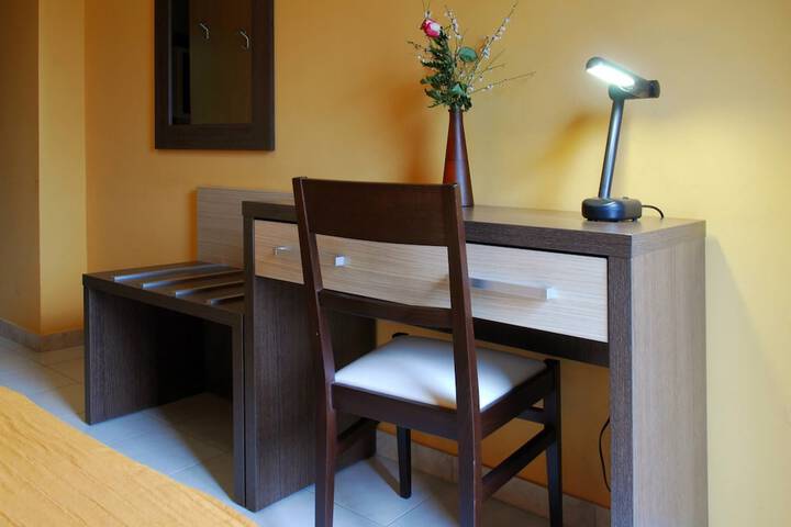 Room 33 of 43