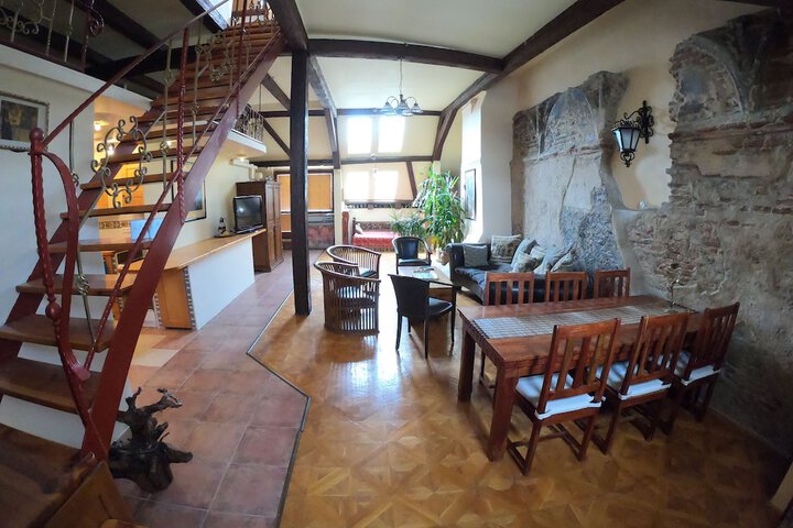 Room 20 of 39