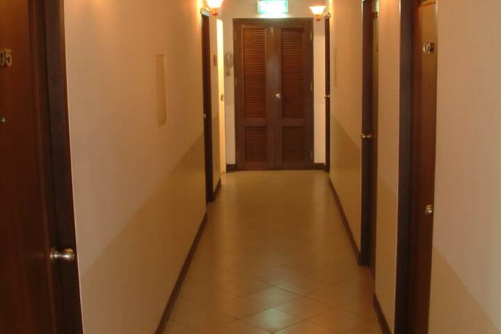 Ballroom/Hall 52 of 60