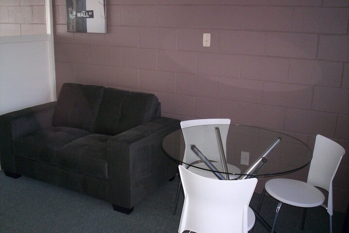 Room 18 of 27