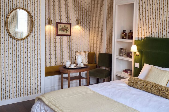 Room 3 of 25