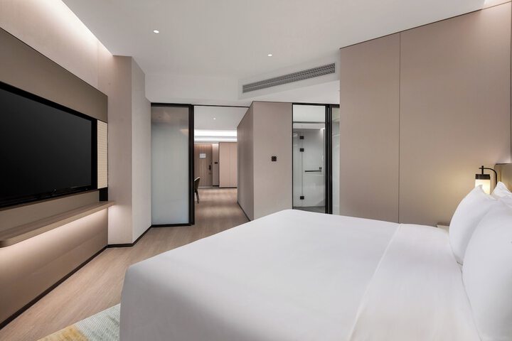 Room 6 of 88