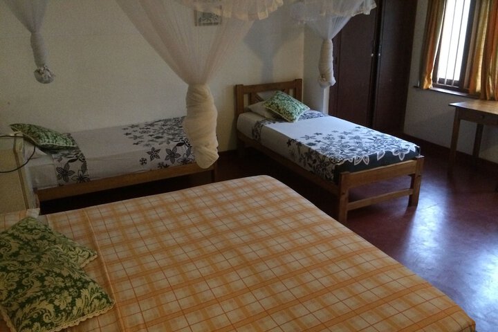 Room 2 of 51