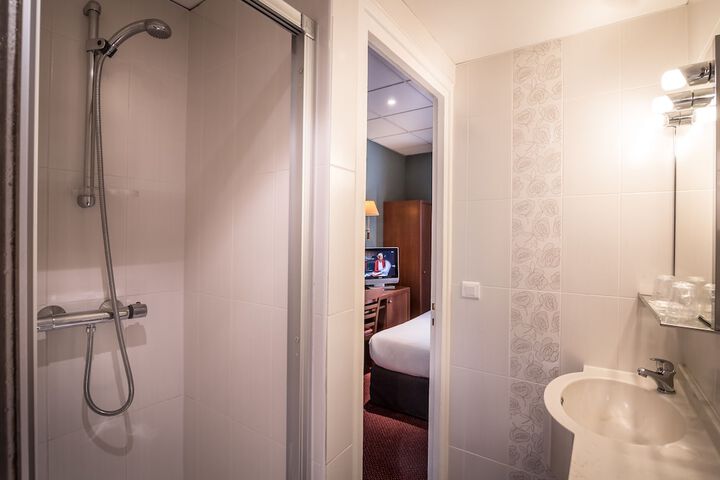 Room 20 of 40