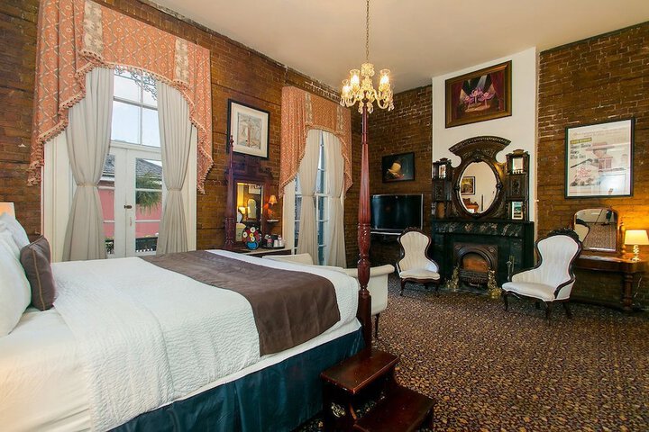 Room 4 of 49