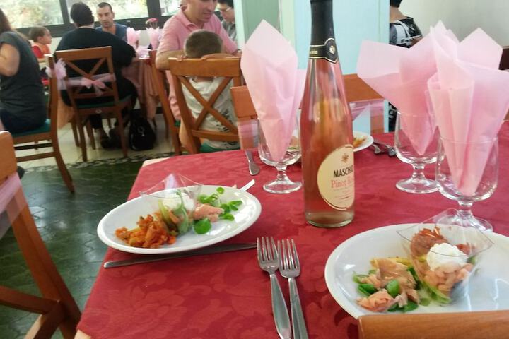 Dining 20 of 33