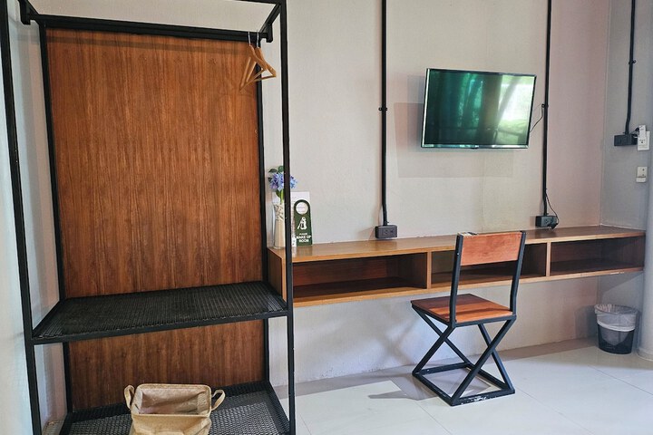 Room 78 of 128