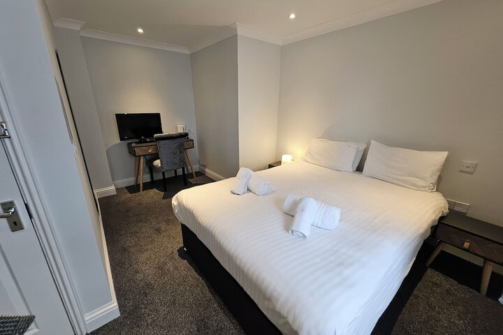 Room 7 of 44