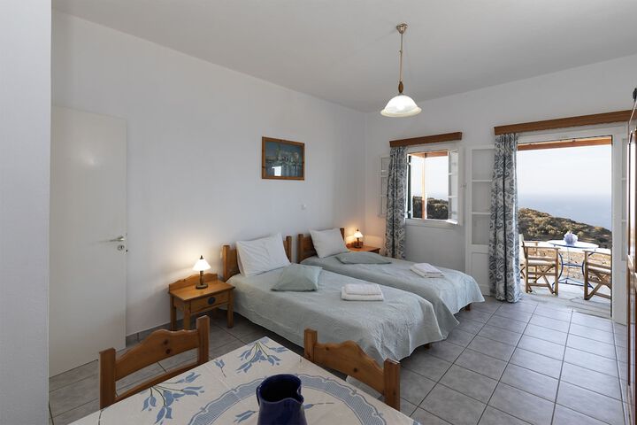 Room 4 of 24