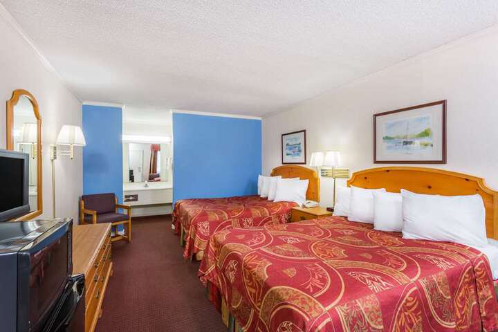 Guest room