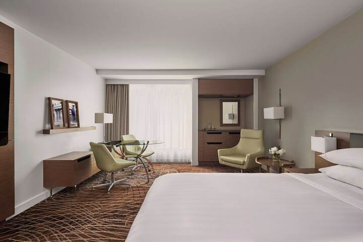 Room 20 of 72