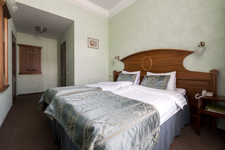 Room 14 of 75