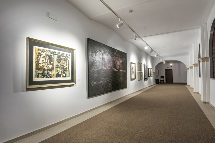 Ballroom/Hall 99 of 106
