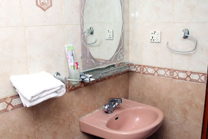 Room 18 of 22