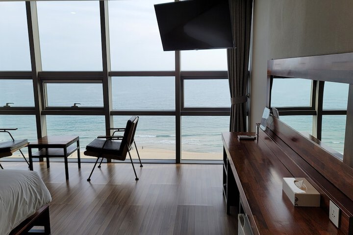 Room 19 of 74