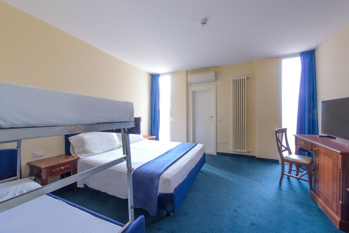 Room 22 of 70