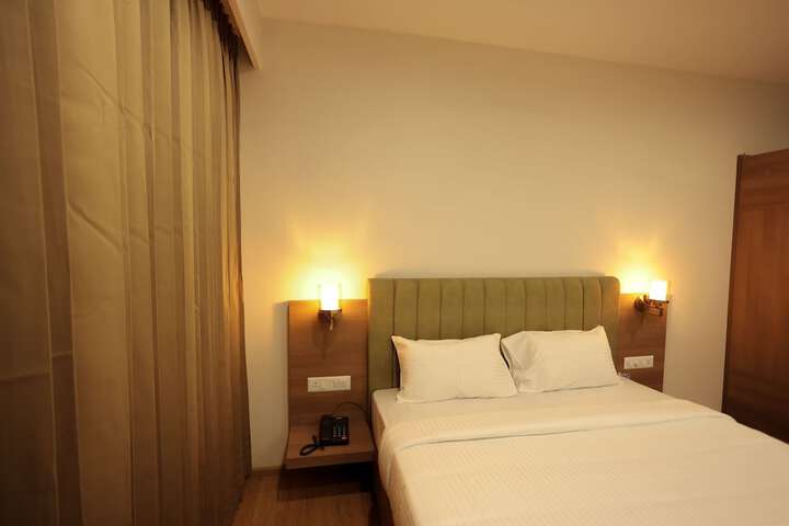 Room 5 of 45