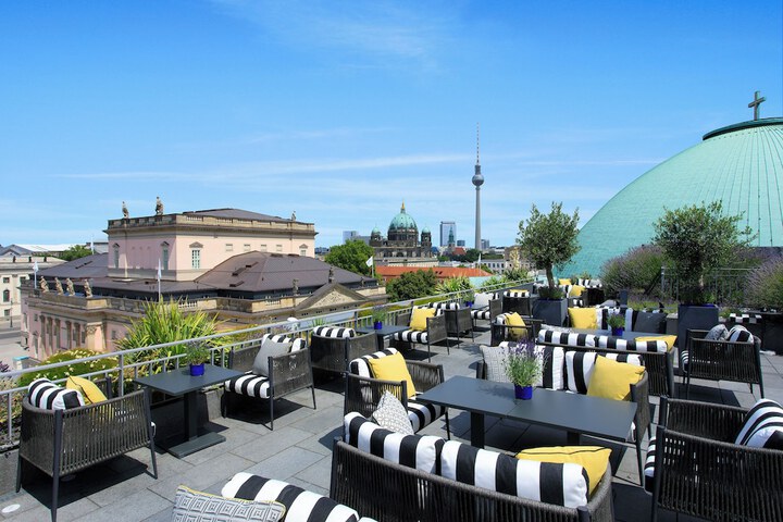 Terrace/Patio 45 of 46