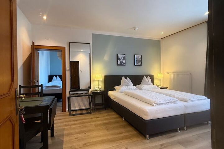 Room 16 of 69