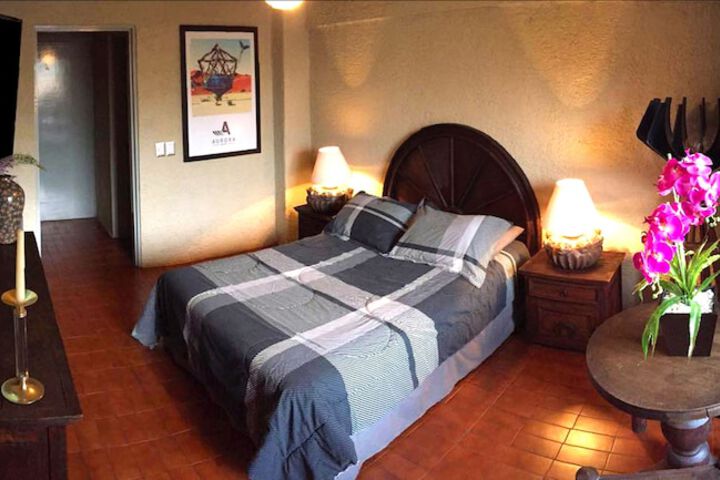Room 5 of 13