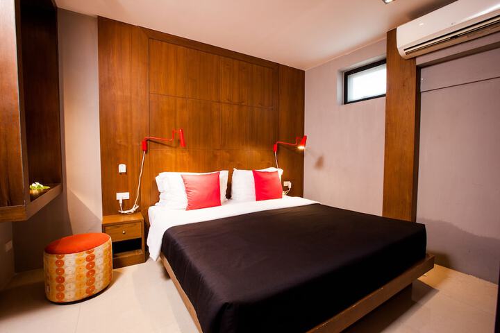 Room 13 of 46
