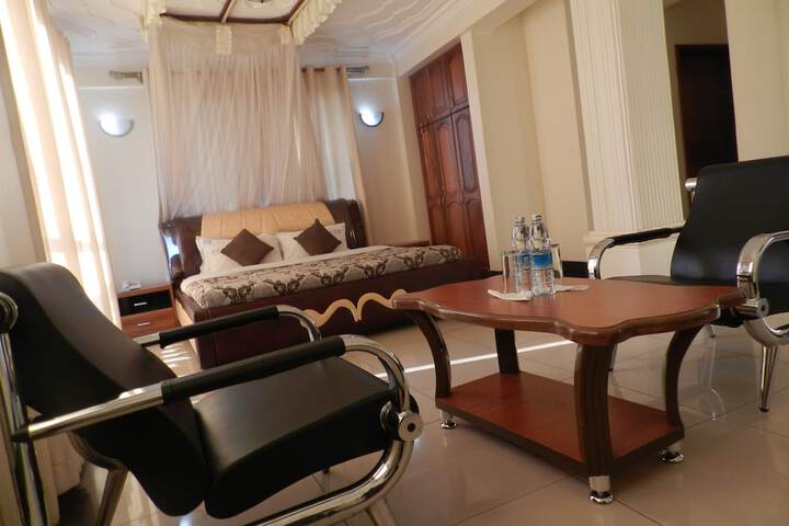 Room 15 of 26