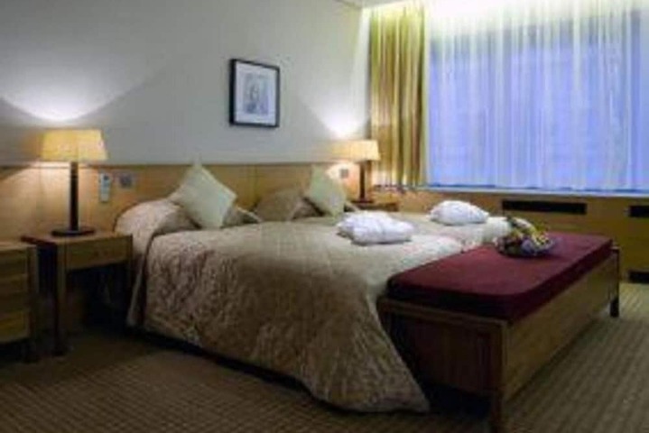 Room 12 of 74