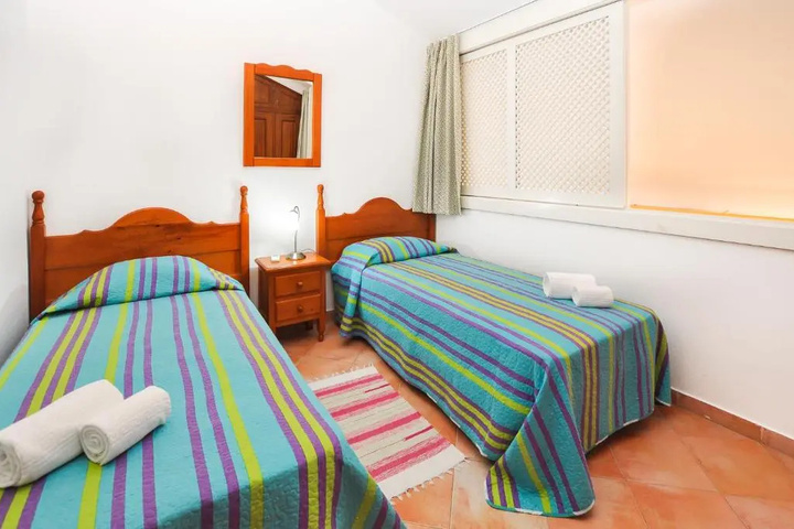 Room 4 of 23