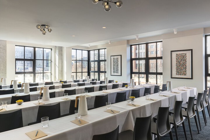 Meeting facility