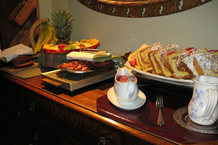 Dining 62 of 68
