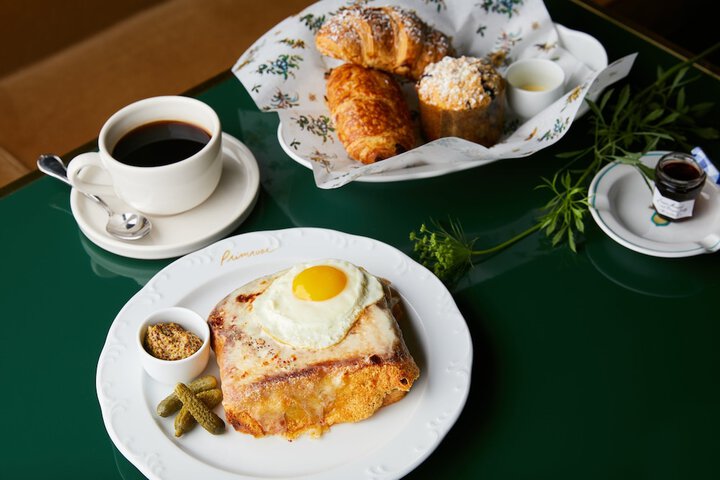Breakfast/Coffee Service 63 of 73