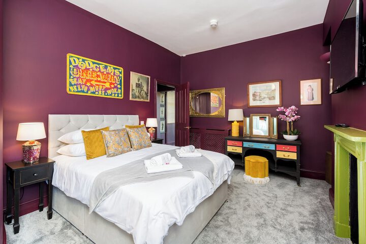 Room 65 of 261