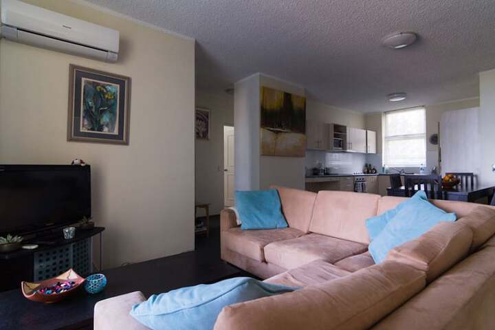 Room 10 of 23