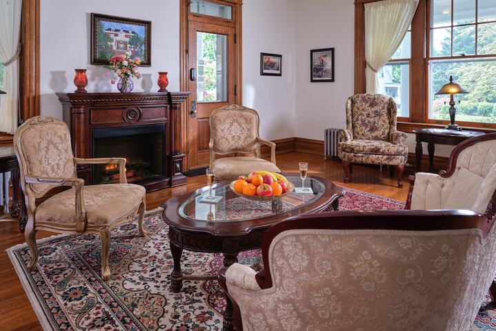 Room 25 of 41