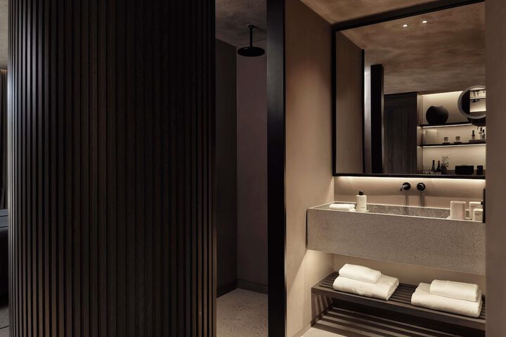 Room 20 of 43