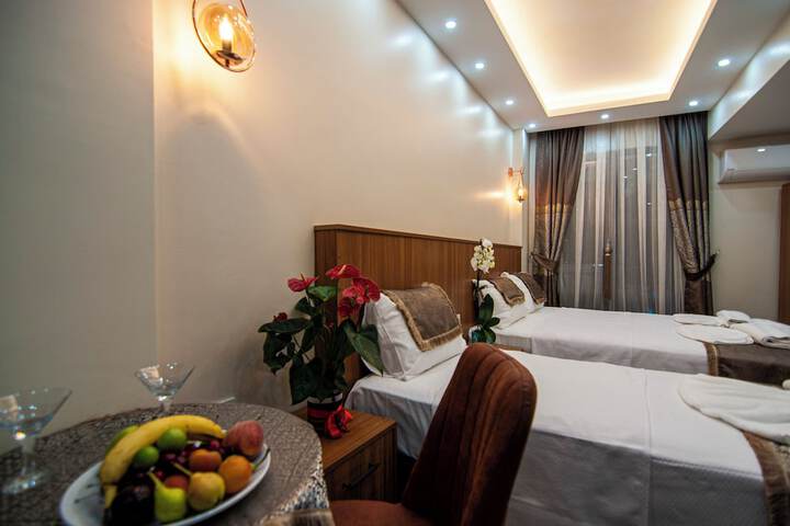Room 25 of 62