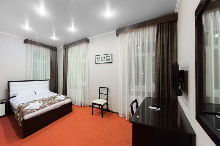 Room 25 of 52