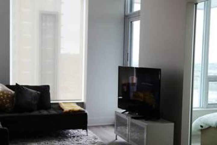 Room 5 of 18