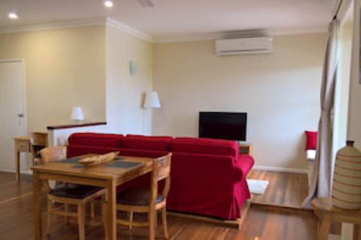 Room 40 of 114