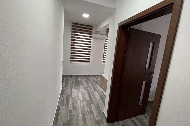 Room 18 of 92