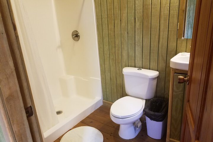 Room 21 of 32
